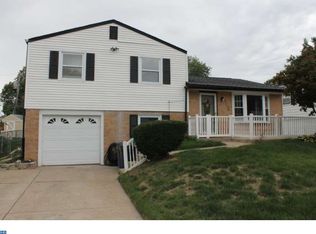 1174 Morefield Rd, Philadelphia, PA 19115