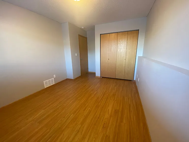 2570 Amber Valley Ct S — Photo 41