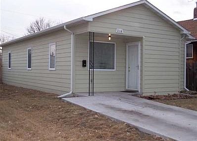 1st image of 2116 W 4th St