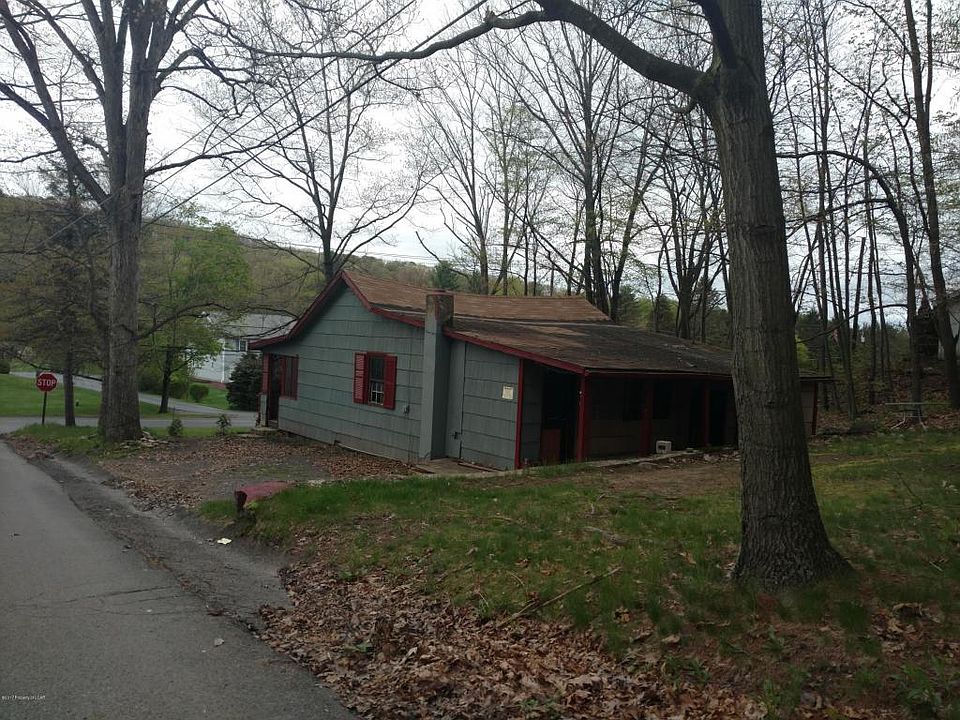 2nd image of 962 Saint Johns Rd