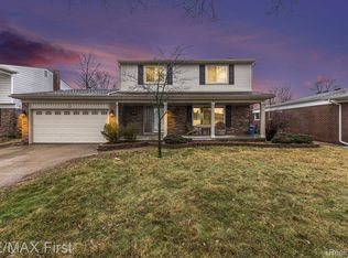 29305 Bon Mar Dr, Warren, MI