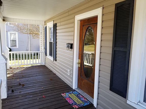 5th image of 417 Mount Vernon Ave