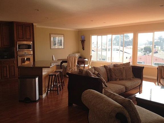 4th image of 39 Eastridge Cir