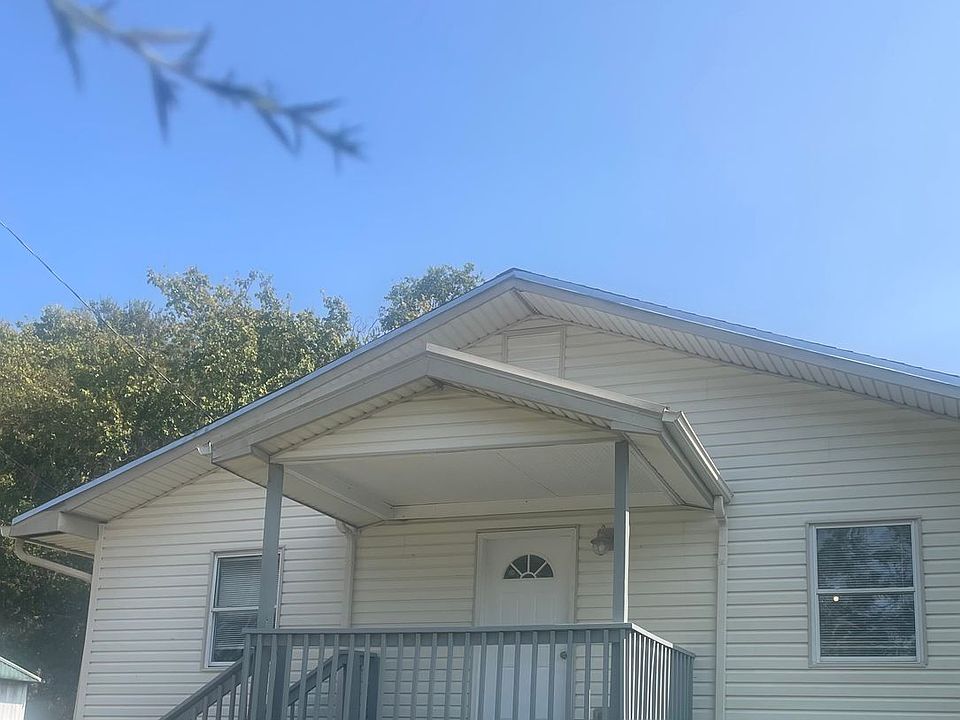 1st image of 1700 Lewis Ave