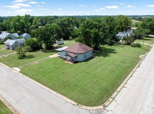 121 N Osage St, Argonia, KS 67004