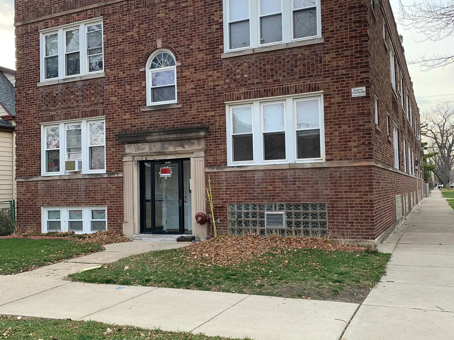 4309 W Wilson Ave — Photo 1
