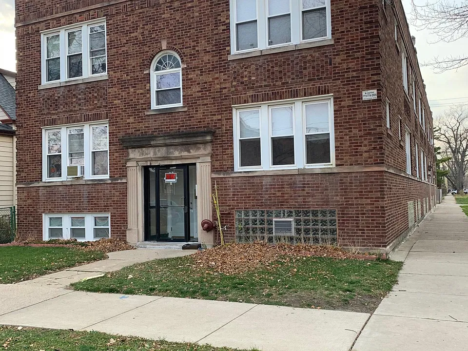 4313 W Wilson Ave #2