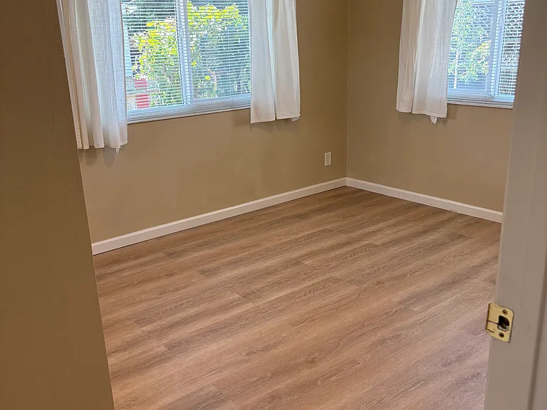 1171 Santa Fe Ave #B — Photo 7
