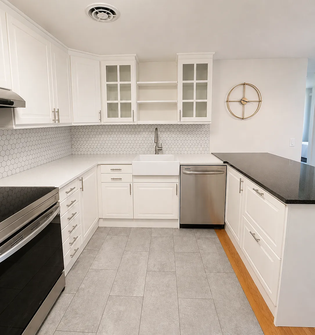 14 Riverside St — Photo 3