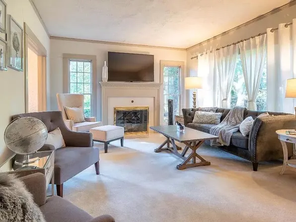 5417 SW Garden Home Rd, Portland, OR 97219