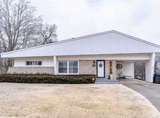 630 Brown St, Radcliff, KY 40160