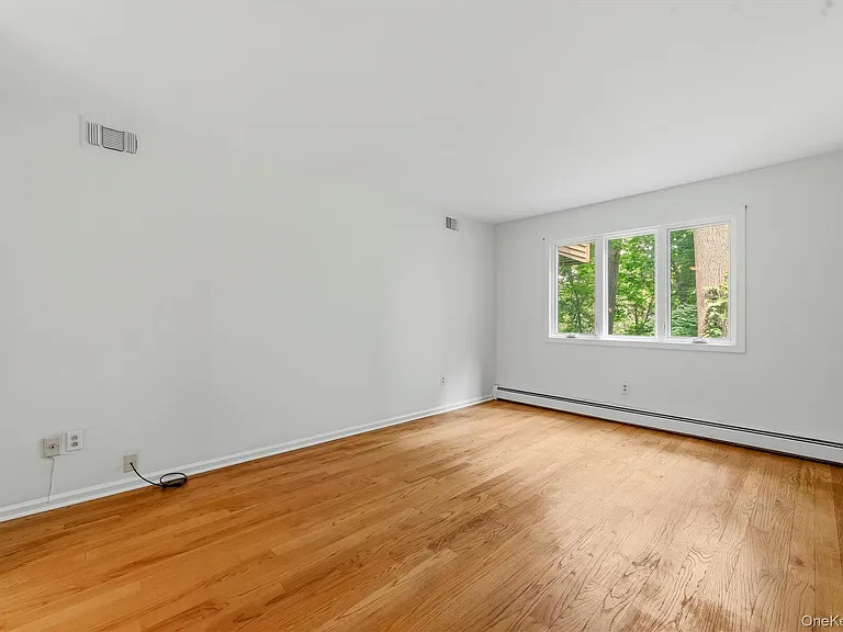101 Eagle Bay Dr — Photo 15