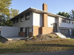 727 145th St E, Burnsville, MN 55337