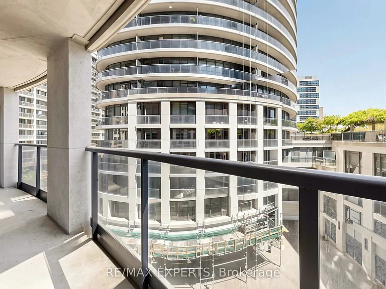 21 Carlton St #507 — Photo 24