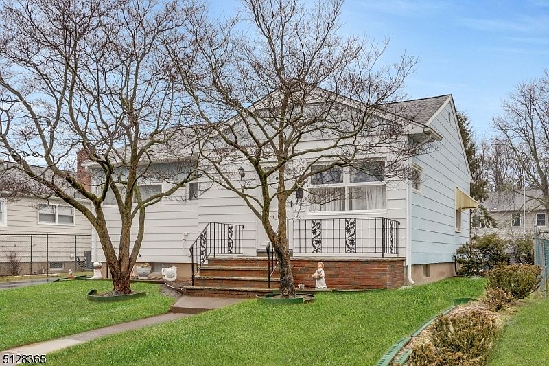 1305 Lincoln Ave, Pompton Lakes, NJ 07442 Zillow