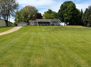 6995 Oakwood Ave NE, Otsego, MN 55330