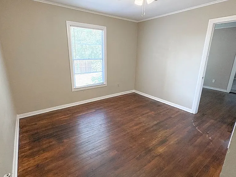 101 E Pirate Ave — Photo 7