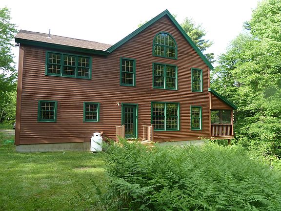 2nd image of 127 Mount Rd