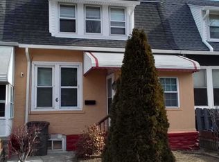 6 Cedar St, Marcus Hook, PA 19061