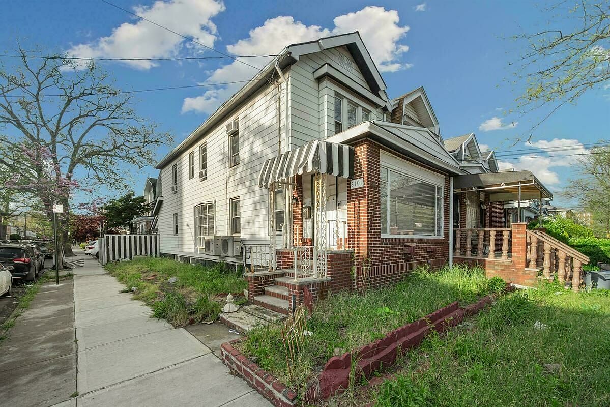 3101 Avenue J Brooklyn Ny 11210 Zillow