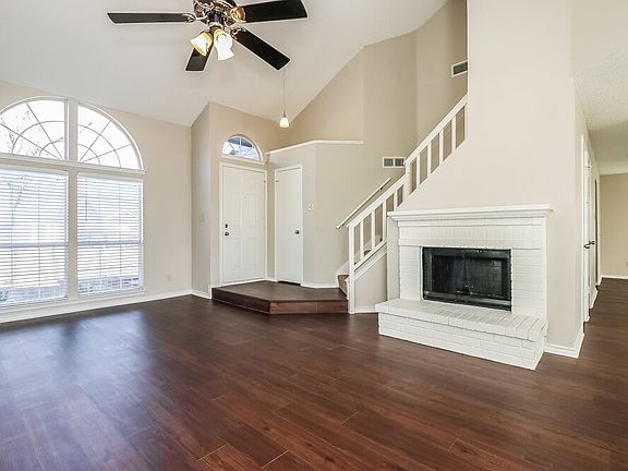 4th image of 2418 Bennington Dr