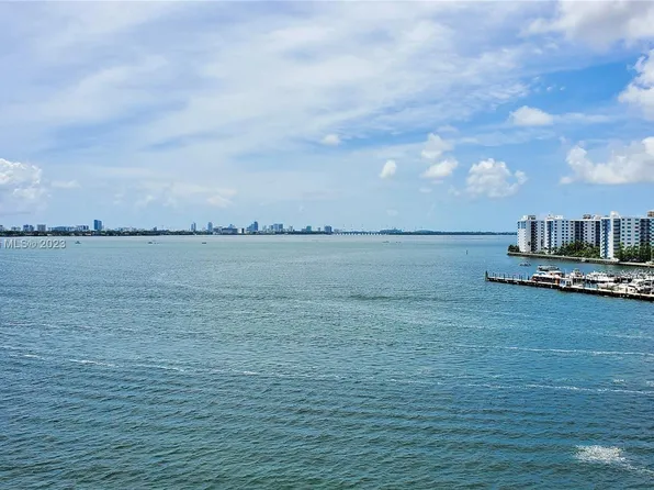 2016 Bay Dr APT 808, Miami Beach, FL 33141