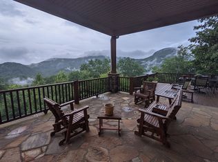 499 Goodview Dr, Hendersonville, NC 28792