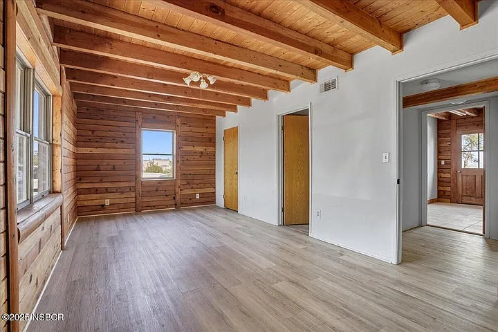 2935 E Clark Ave — Photo 8