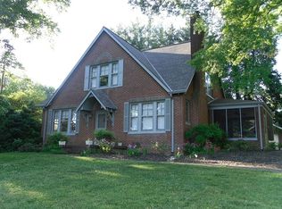 910 W Madison Ave, Athens, TN 37303