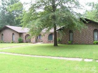 303 W Pine St, Lonoke, AR 72086