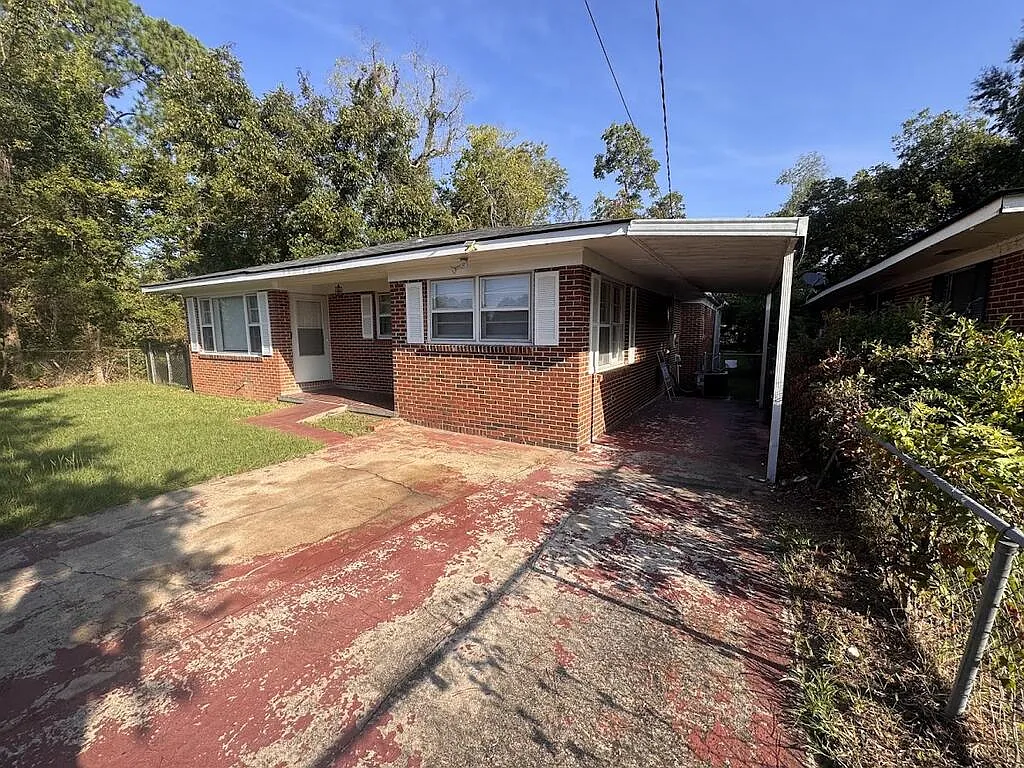 3 bed, 2.5 bath, 1680 sqft, $1,200 — Photo 3