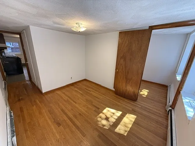 2 bed, $3,000 — Photo 4