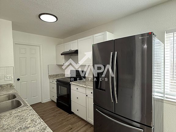 5th image of 7043 Autumn Chase St