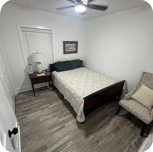 3 bed, 1300 sqft, $1,150 — Photo 2