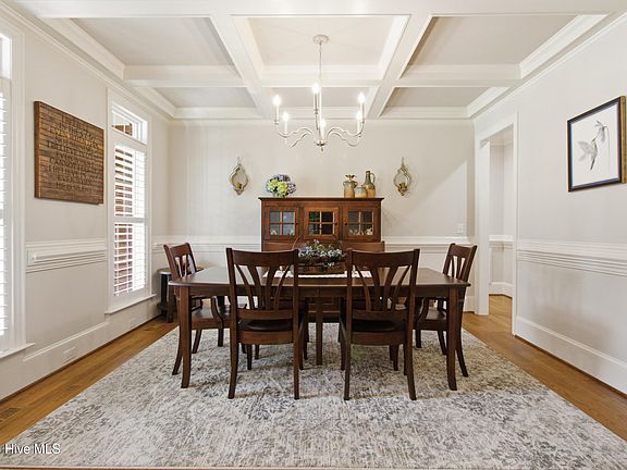 4th image of 613 Vassar Road