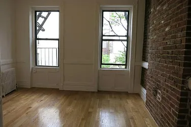 Rented by Manhattan Best Realty, Inc.