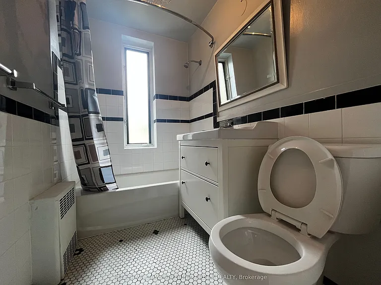 150 Farnham Ave #334 — Photo 9