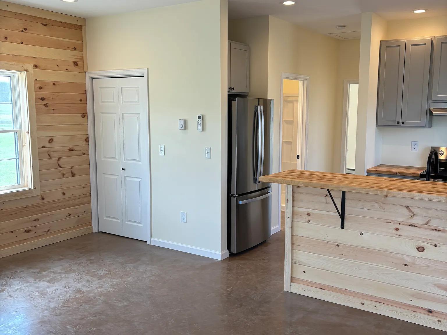 2 bed, $1,800 — Photo 1