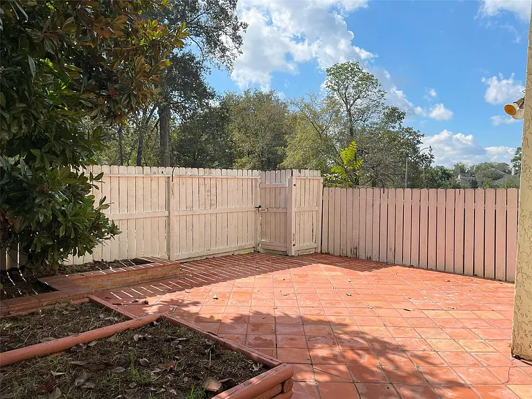 12315 Glenview Dr — Photo 8