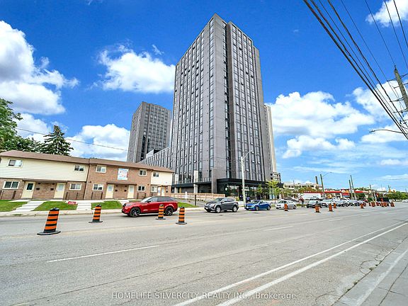 4th image of 145 Columbia St W #601