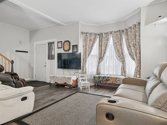 3rd image of 2450 N Central Park Ave