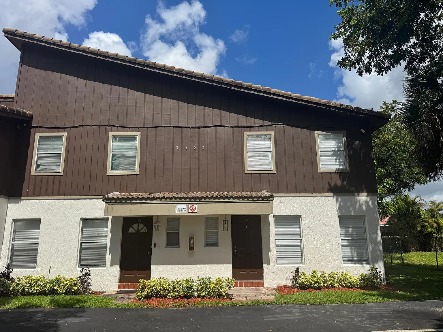 3 bed, 2.5 bath, 1492 sqft, $3,600 — Photo 1