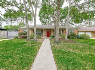 6046 Warm Springs Rd, Houston, TX 77035