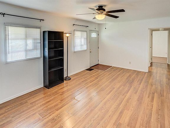 5th image of 1305 Maiden Ln