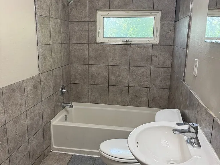 3709-3711 Briggs Rd — Photo 9