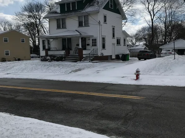 302 Schneider St SE, North Canton, OH 44720