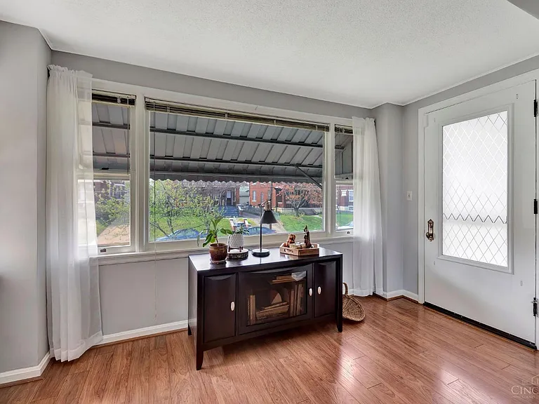 4414 Kemper Ave #1 — Photo 4
