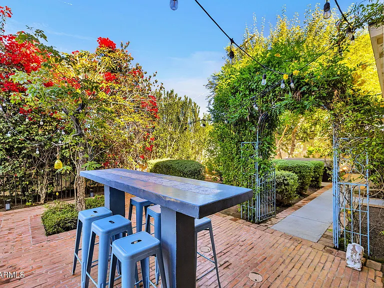 4402 E Turney Ave — Photo 43