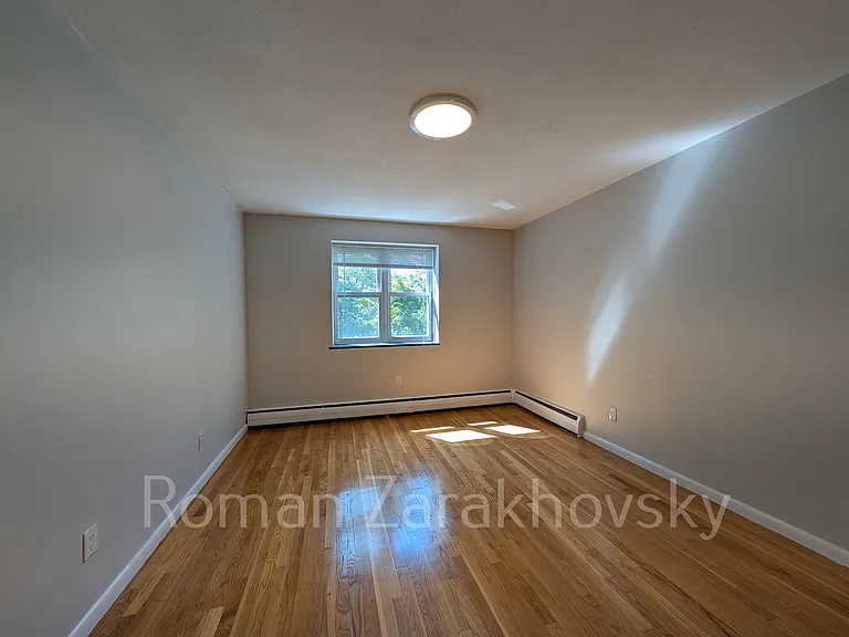 104 Babcock St #4 — Photo 15