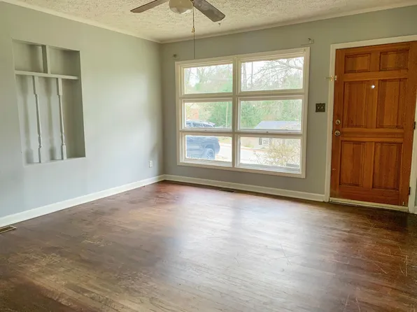 2284 Pinewood Dr SE, Milledgeville, GA 31061